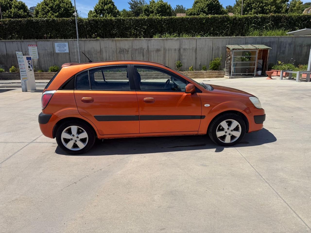 Kia Rio 1.4 16V 5p. EX Challenge
