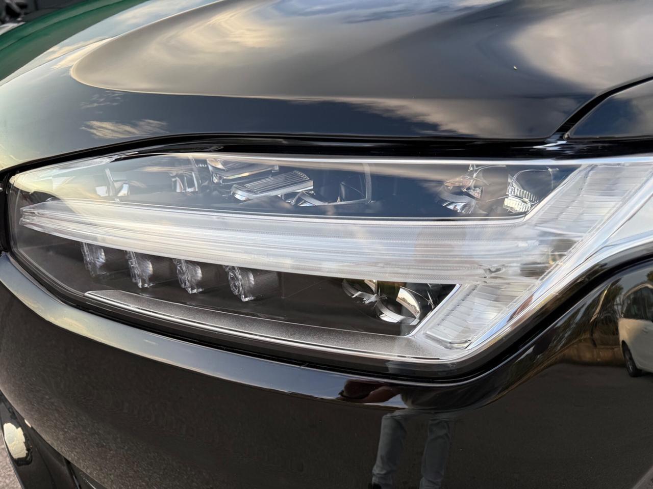 Volvo XC 90 B5 AWD Geartronic 7 posti Momentum Pro