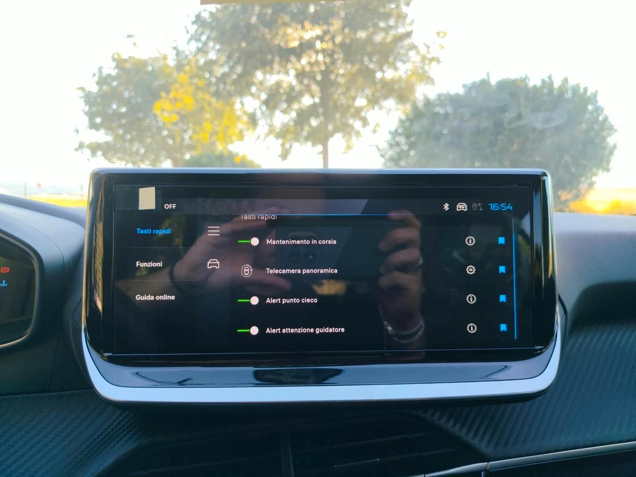 Peugeot 208 Hybrid 110 e-DCS6 Allure