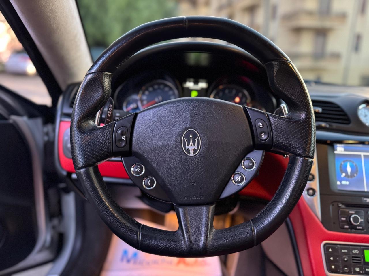 MASERATI GRANTURISMO 4.2 V8 405 CV FULL IVA ESPOSTA