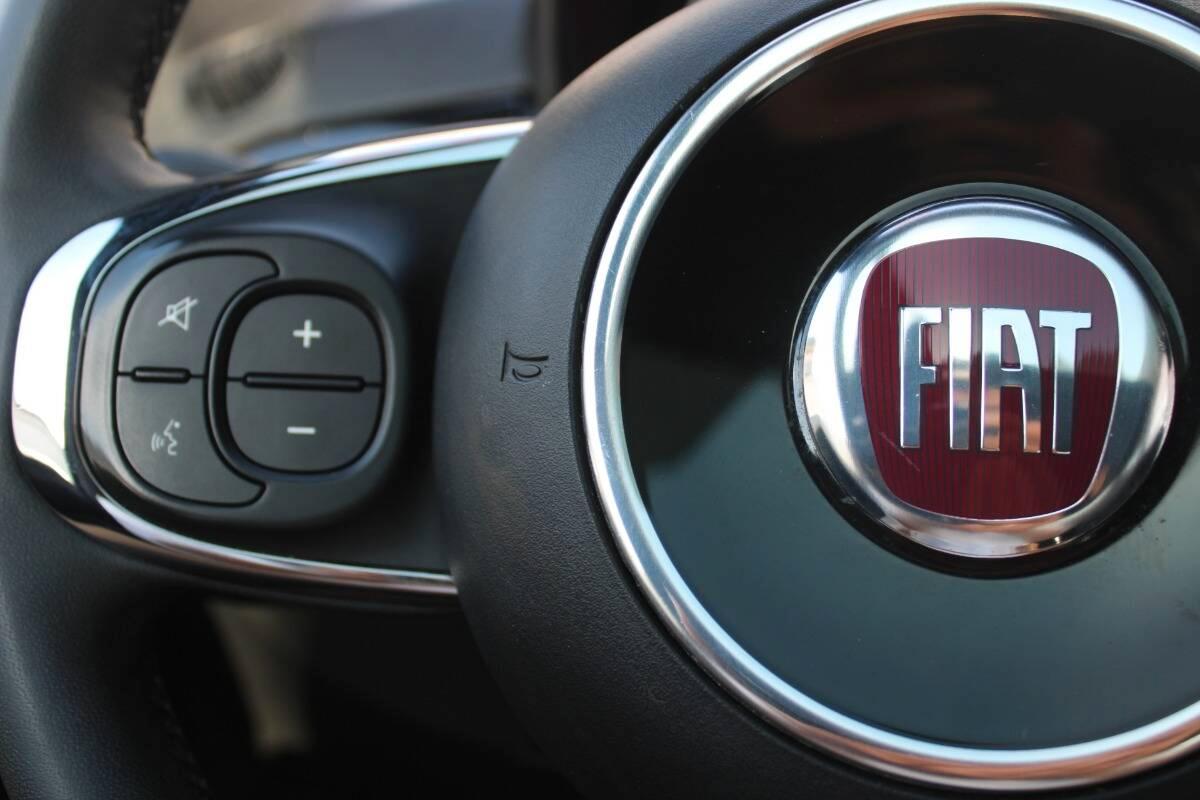Fiat 500 1.0 hybrid Dolcevita 70cv con CarPlay