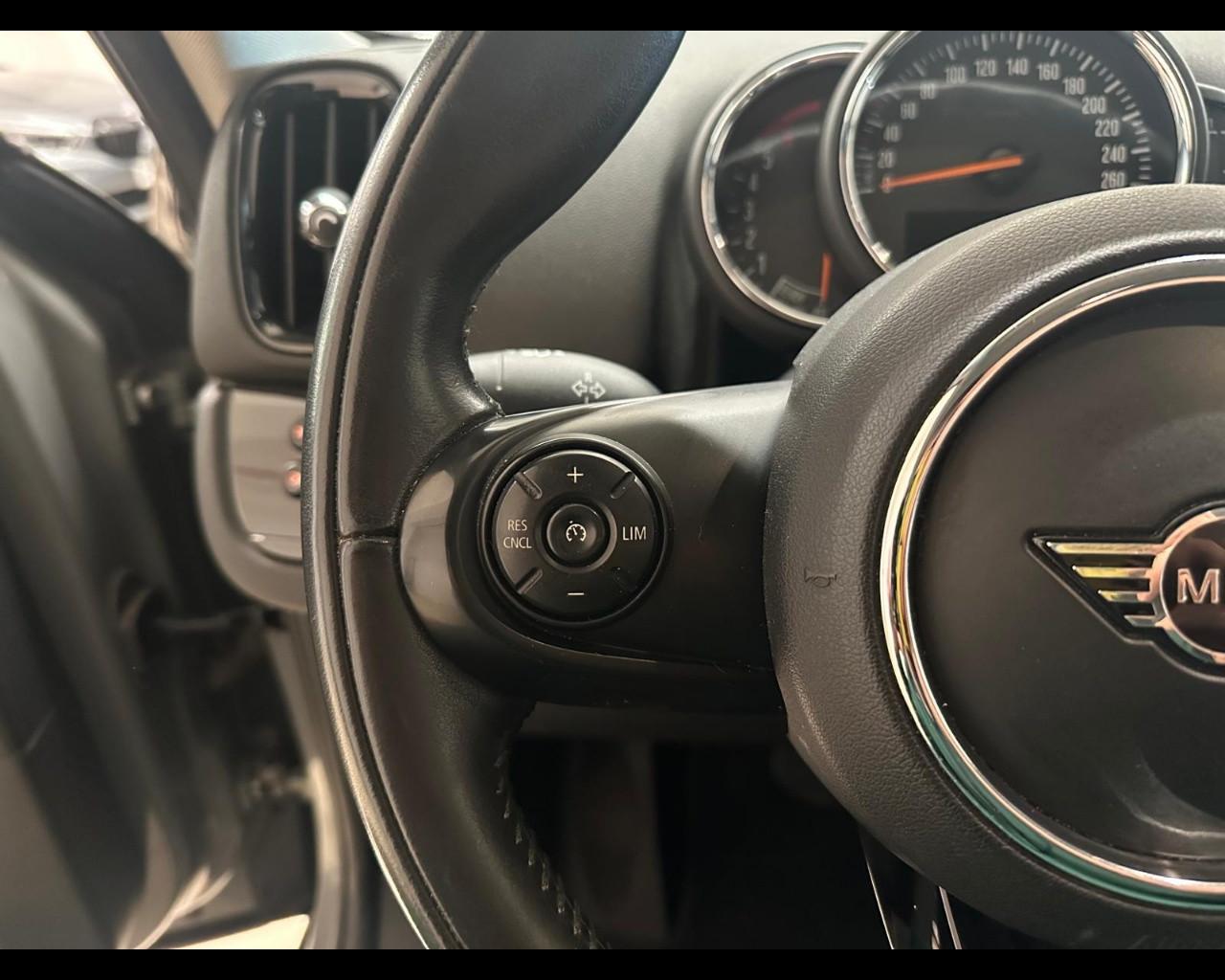 MINI Mini Countrym.(F60) - Mini 1.5 One D Hype Countryman