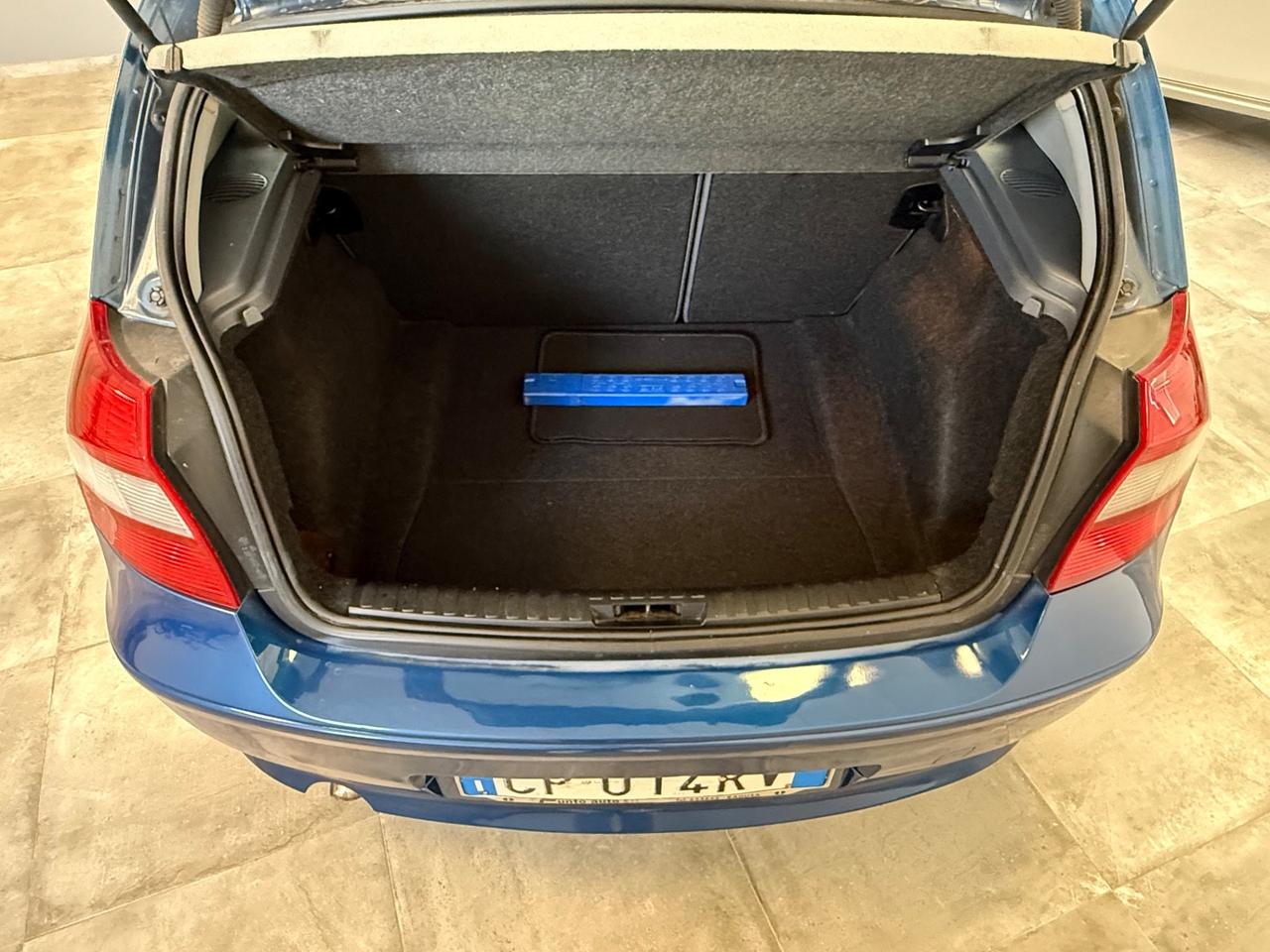 Bmw 118 118d cat 5 porte Attiva
