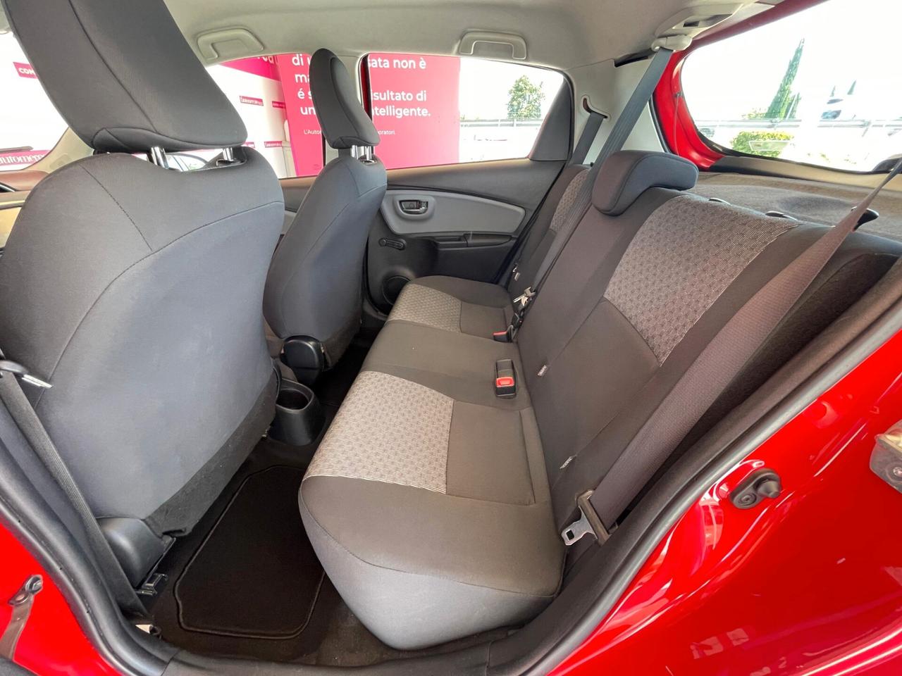 TOYOTA Yaris 3ª serie Yaris 1.0 5 porte Active