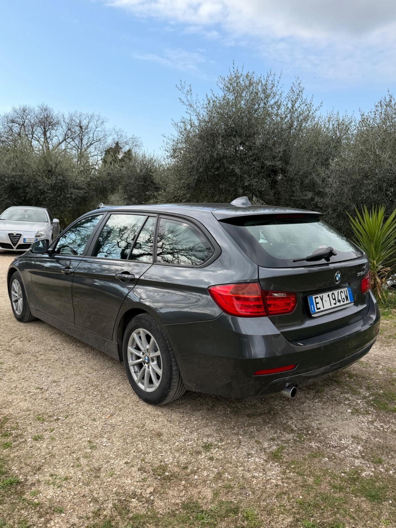 Bmw 118 118d 5p. Unique