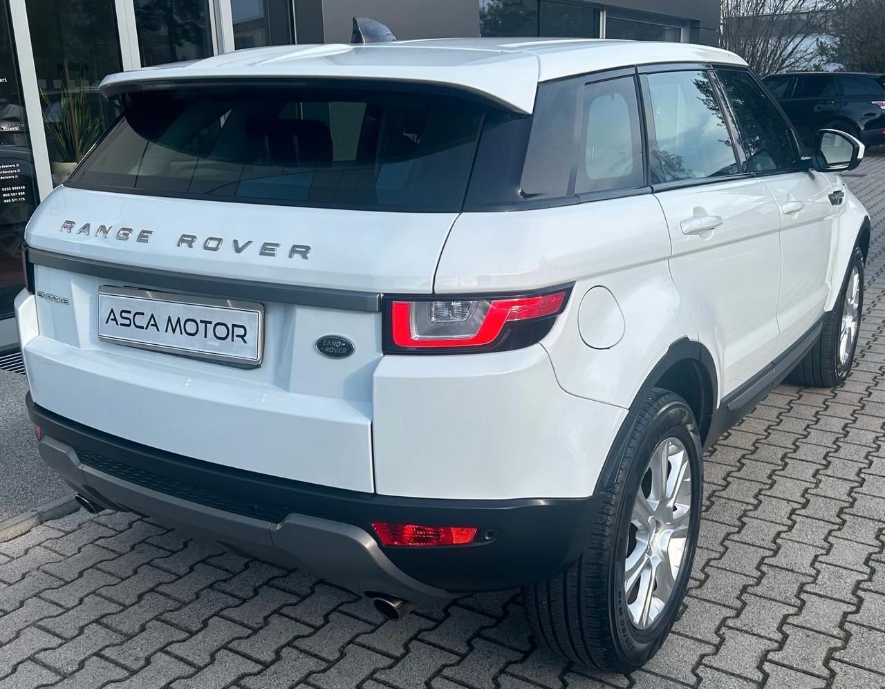 Range Rover Evoque 2.0 TD4 150 CV 5p. Pure