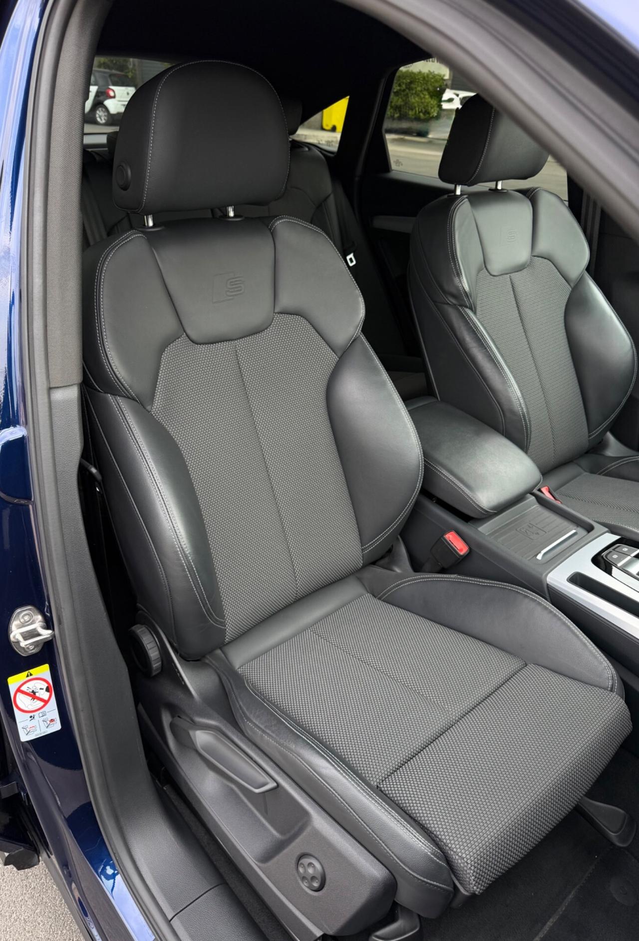 Audi Q5 Sportback 40 2.0 Tdi 204CV SLINE quattro