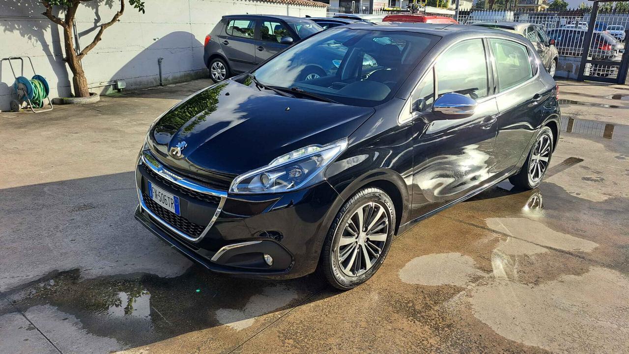 Peugeot 208 PureTech 82 Allure