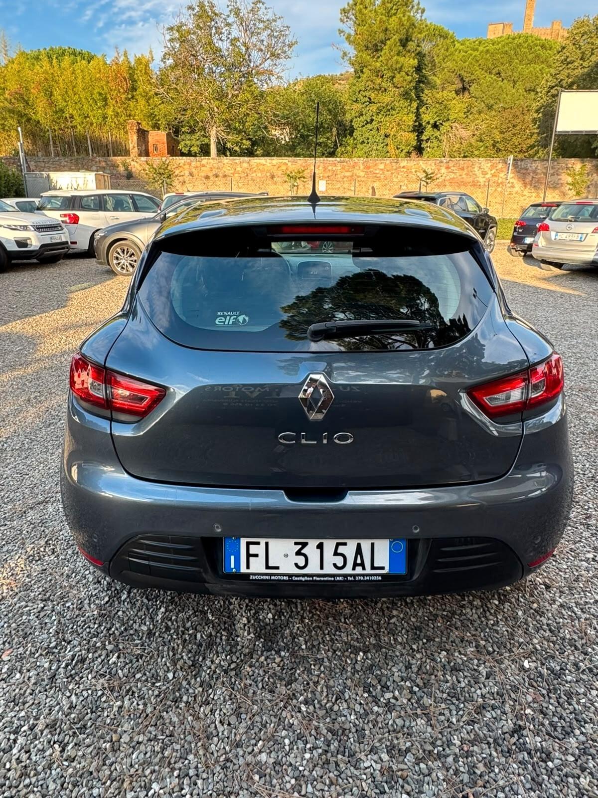 Renault Clio 1.2 75CV 5 porte Zen