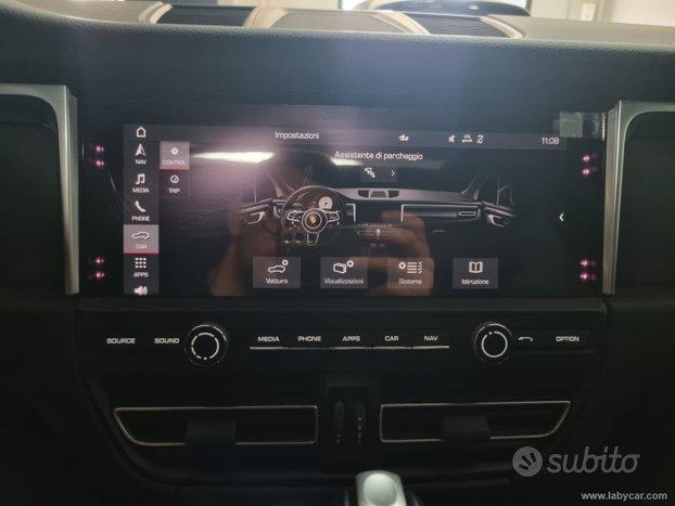 PORSCHE Macan 2.0