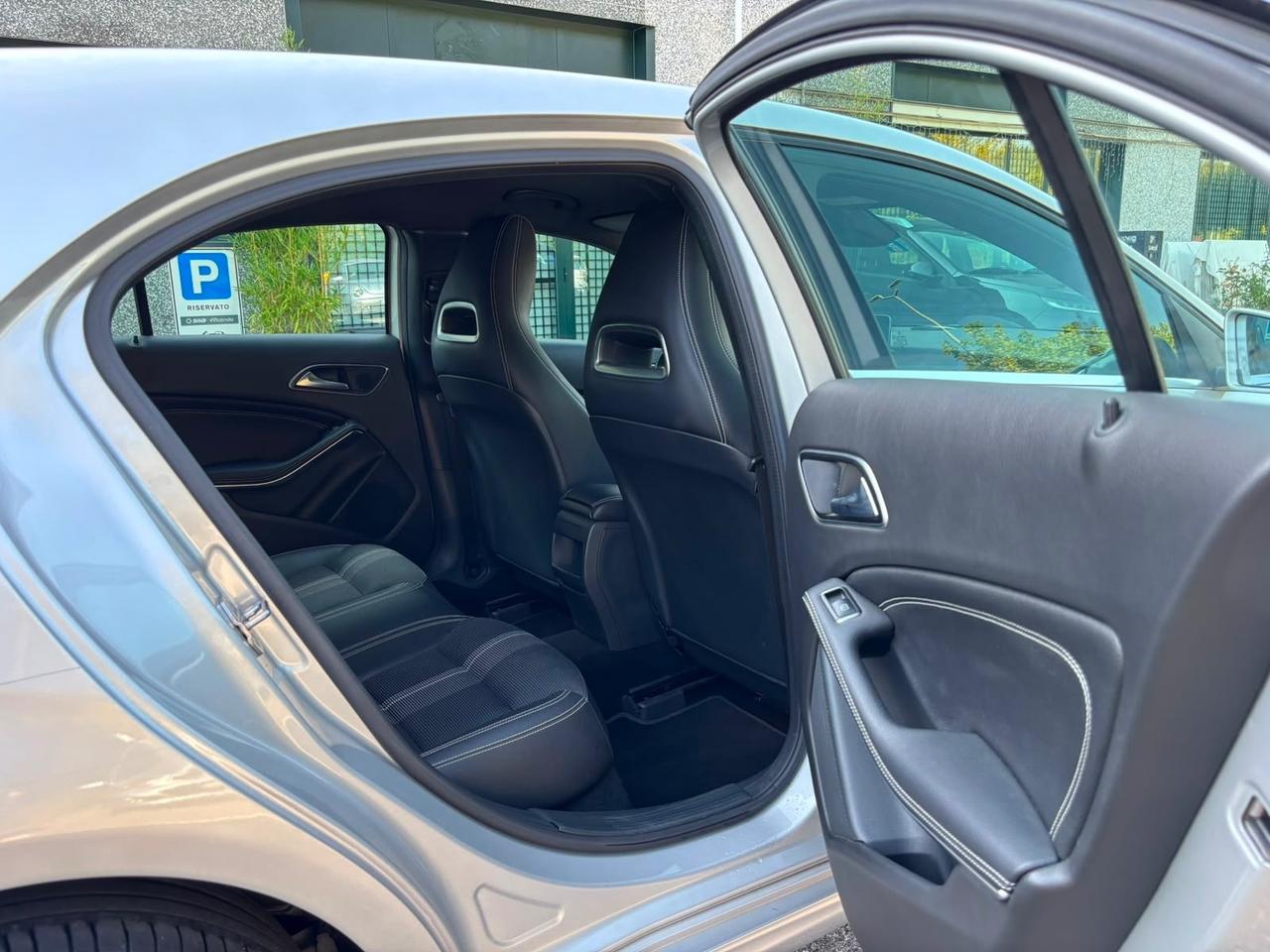 Mercedes-benz A 220 d Automatic 4Matic Sport