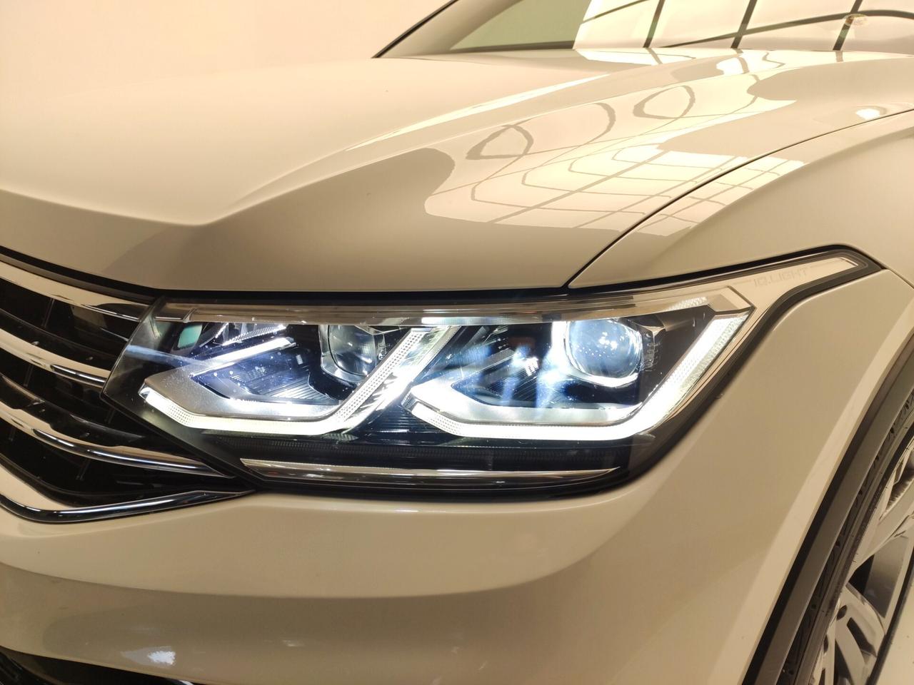 Volkswagen Tiguan 2.0 TDI 150 CV SCR DSG R-Line