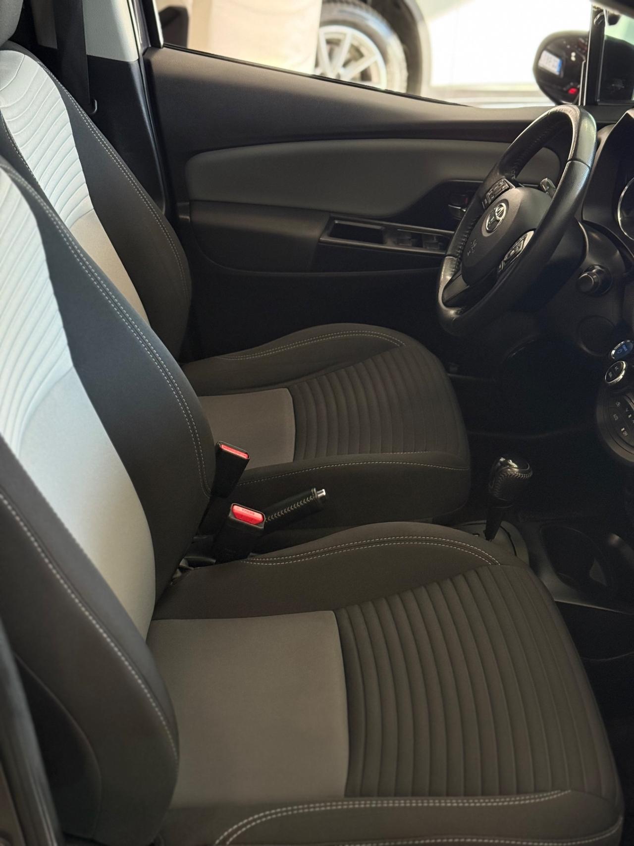 Toyota Yaris 1.5 Hybrid 5 porte Active