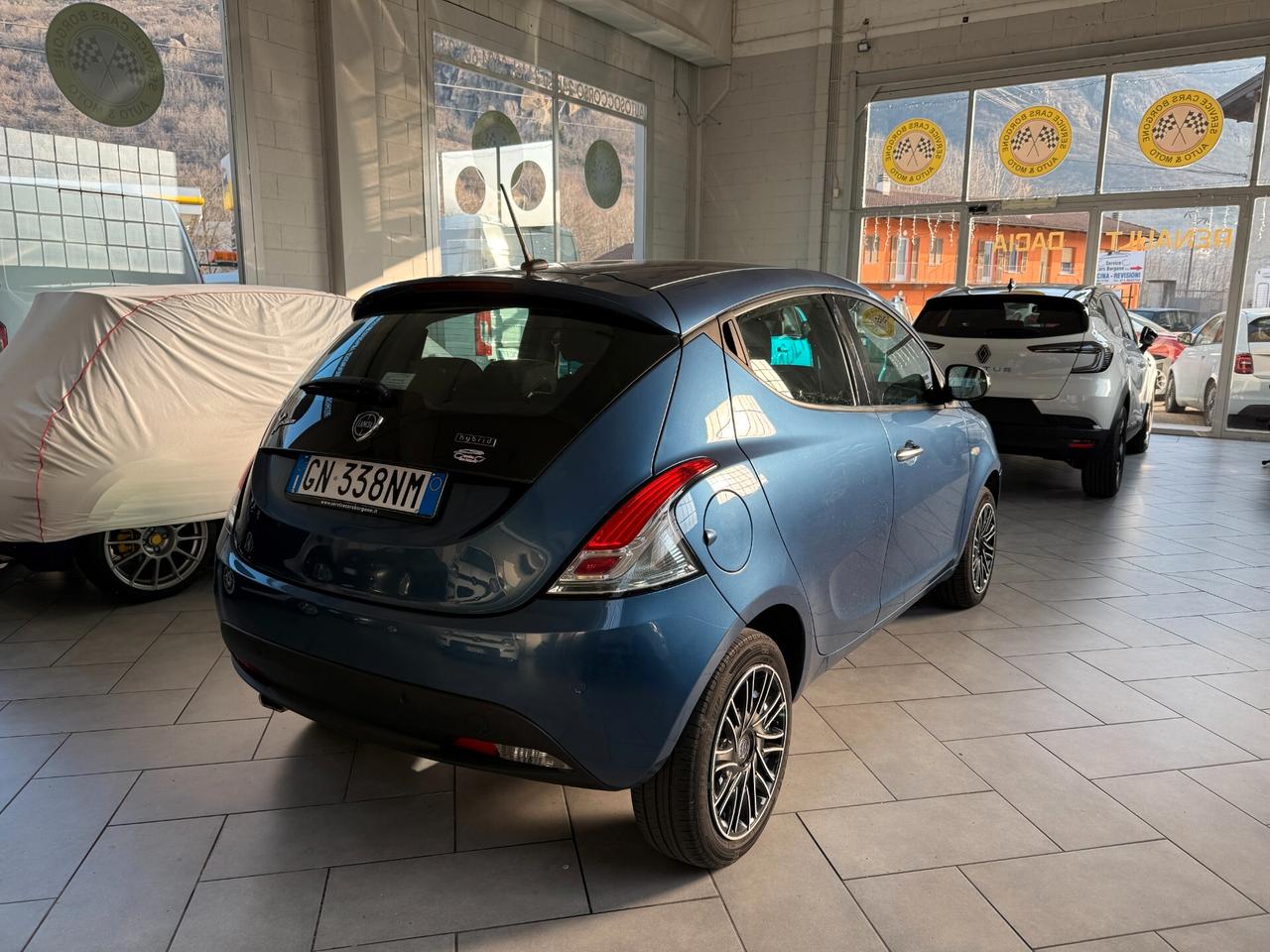 Lancia Ypsilon 1.0 FireFly 5 porte S&S Hybrid Gold