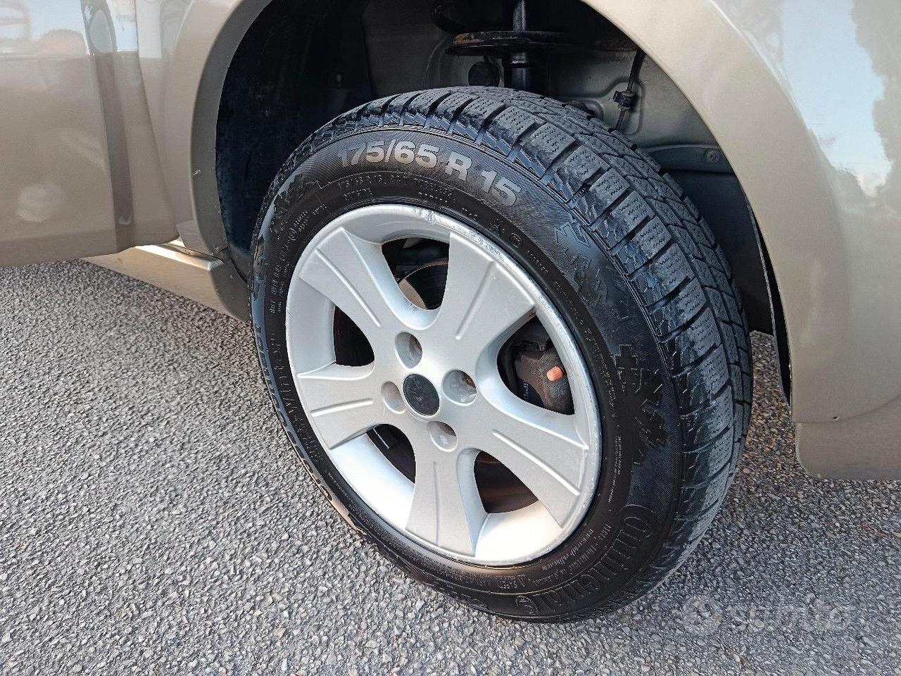 fiat panda cross 44