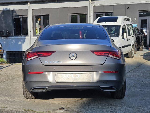 MERCEDES-BENZ CLA 200 d Premium
