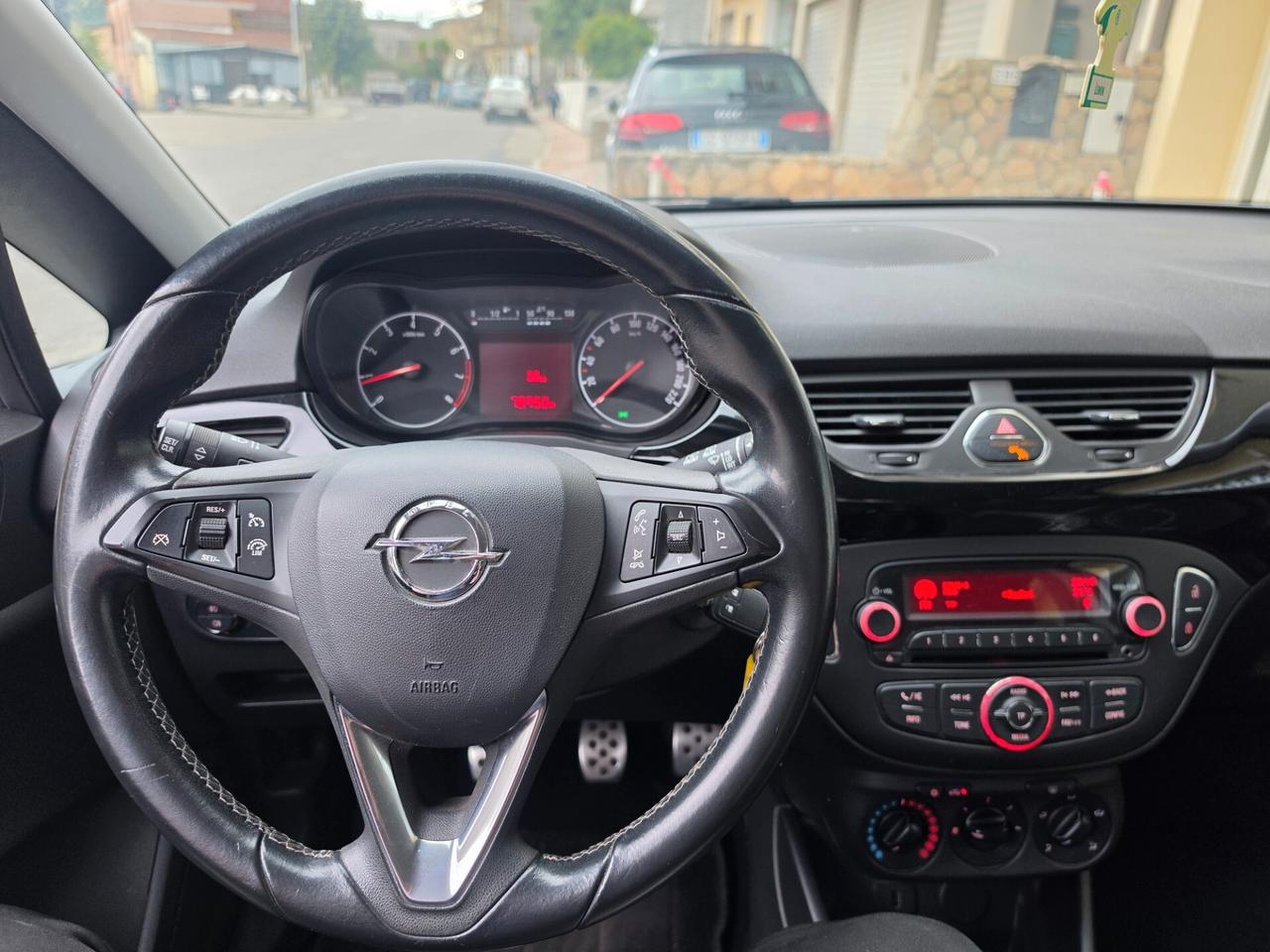 Opel Corsa 1.2 5 porte b-Color