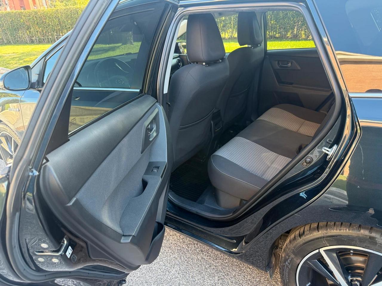 Toyota Auris touring sport ibrida