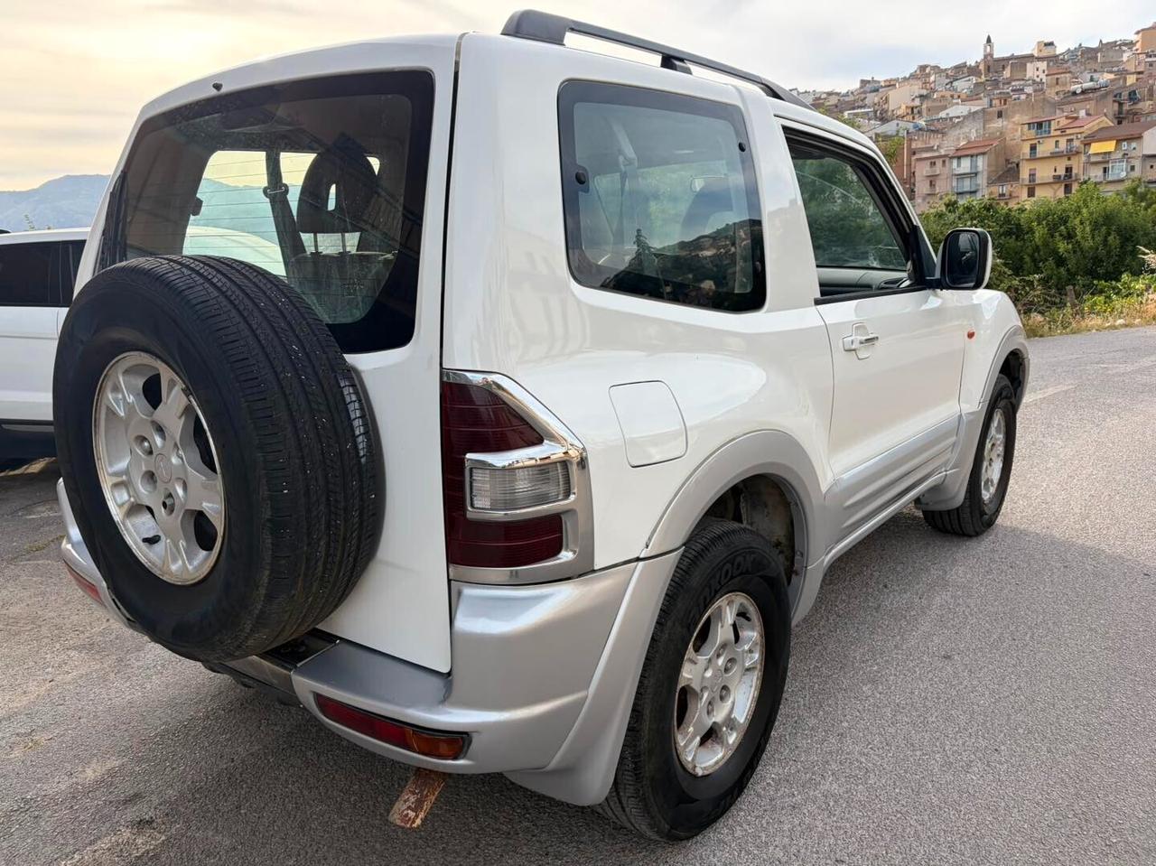 Mitsubishi Pajero 3.2 16V DI-D 5p. GLX