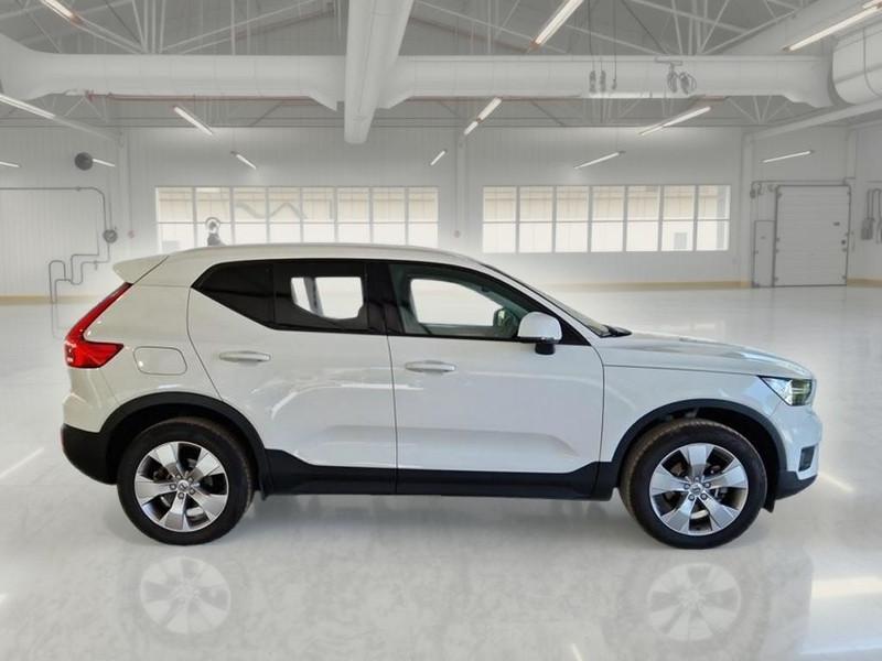 VOLVO XC40 T2 AUTOMATICO MOMENTUM PRO SUV