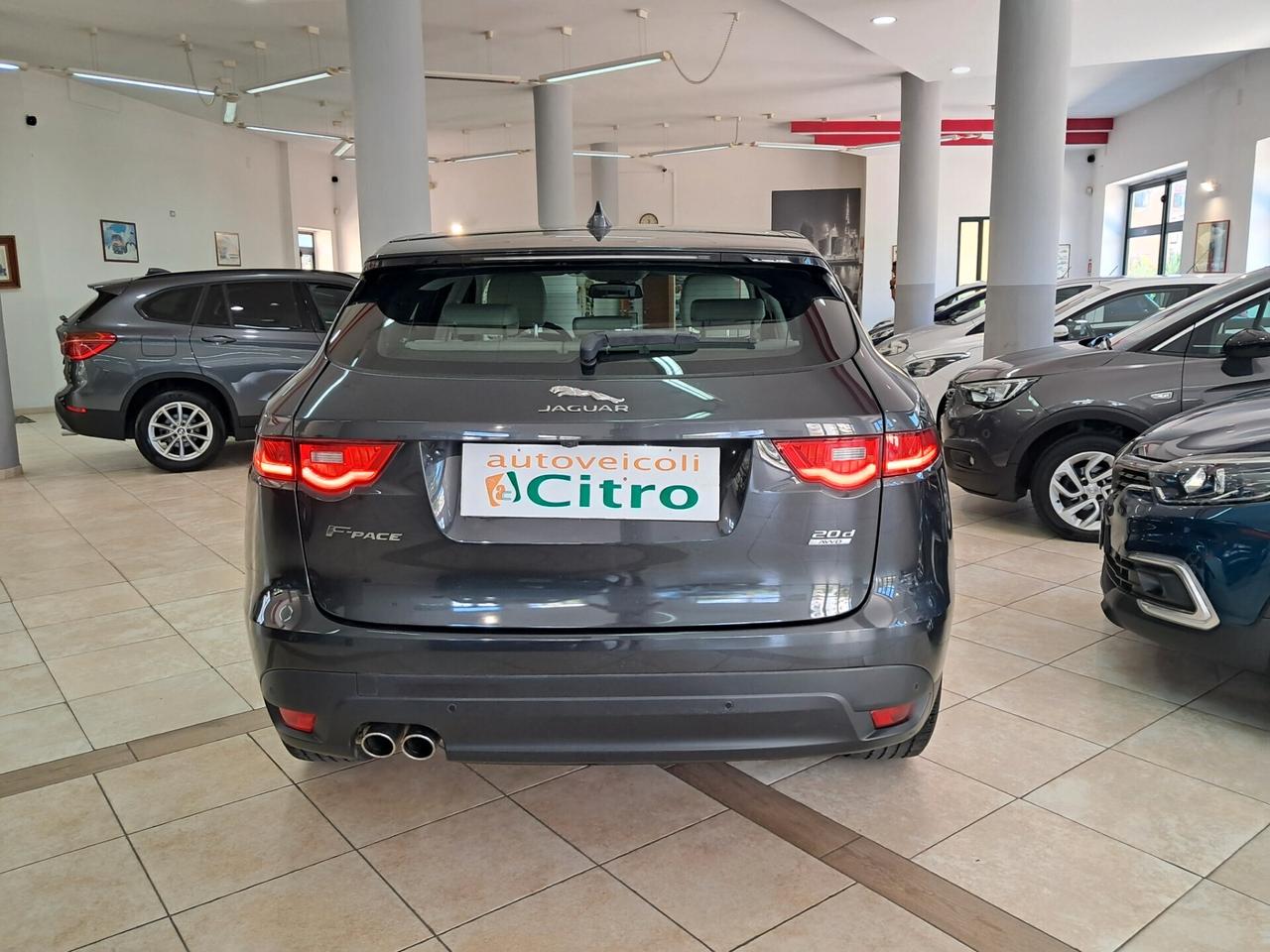 Jaguar F-Pace 2.0 D 180 CV AWD Prestige