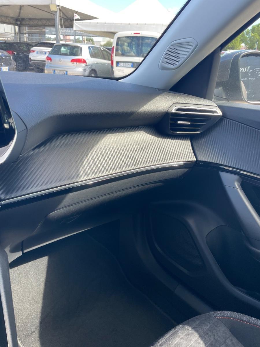 PEUGEOT - 2008 - BlueHDi 110 S&S Allure Pack