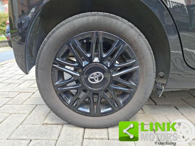 TOYOTA Aygo Connect 1.0 VVT-i 72CV x-play GARANZIA INCLUSA