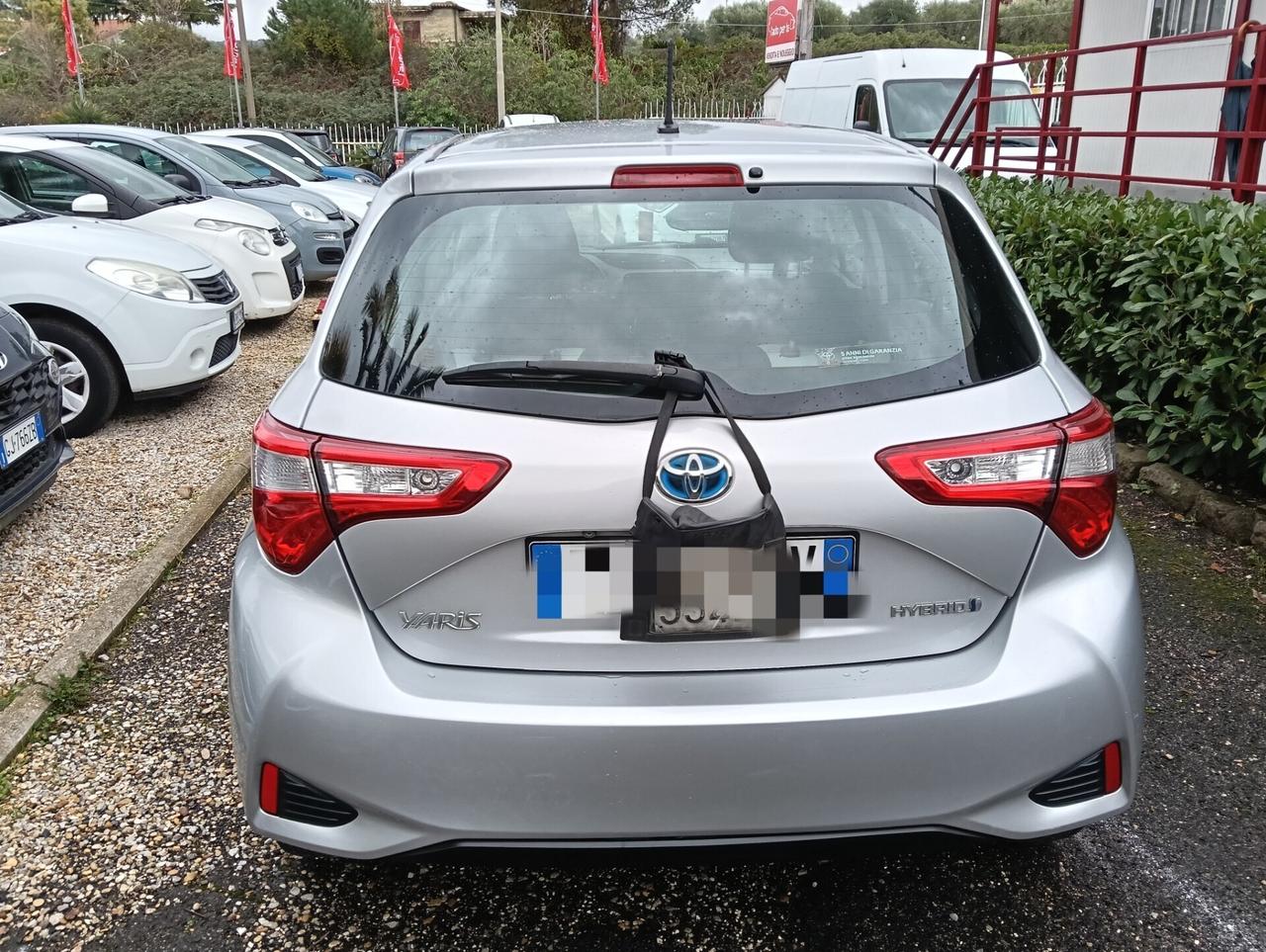 Toyota Yaris 1.5 Hybrid Business(prezzo reale)