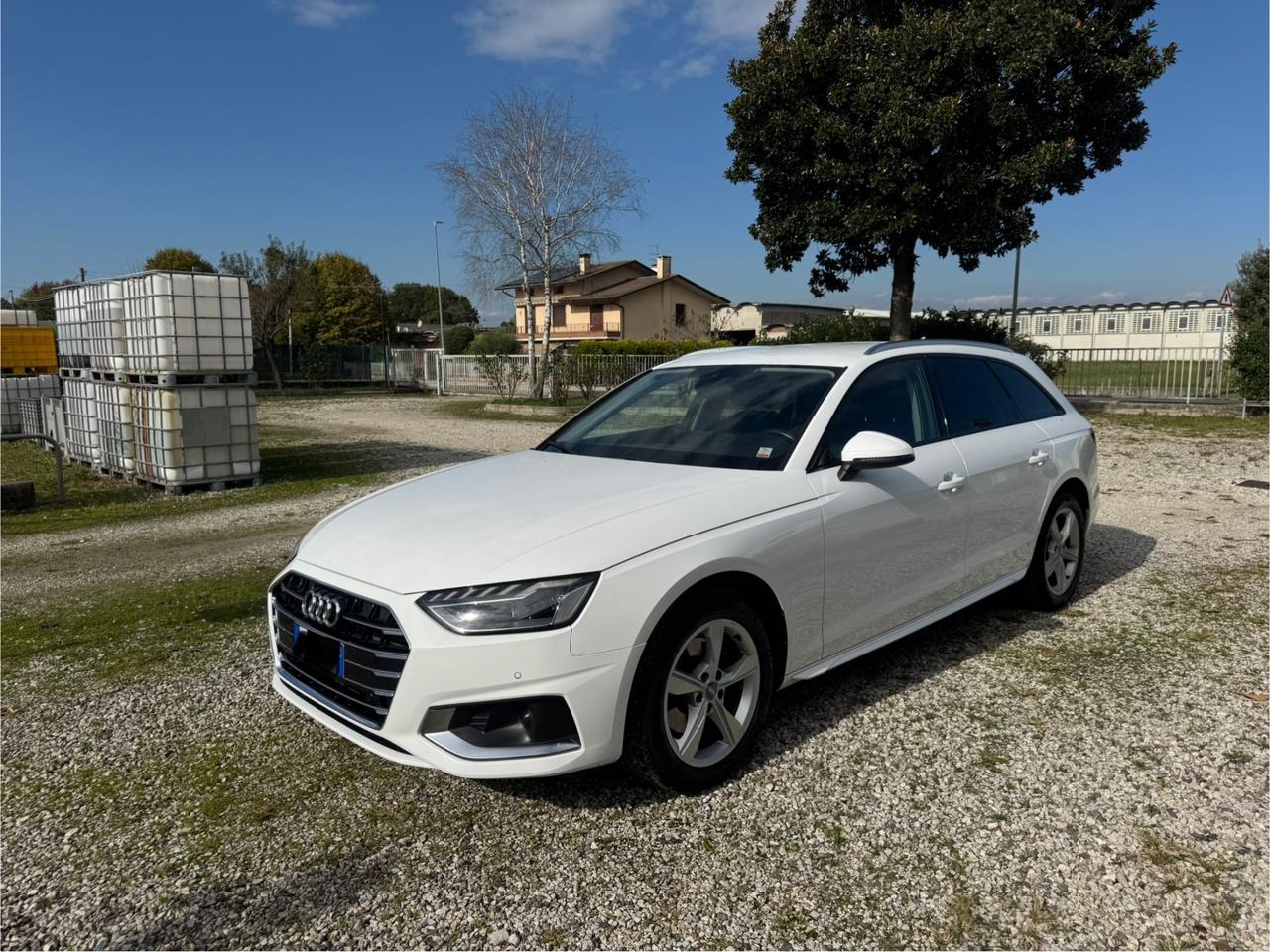 Audi A4 Avant 35- 2.0TDI/163Cv S tronic Business Advanced