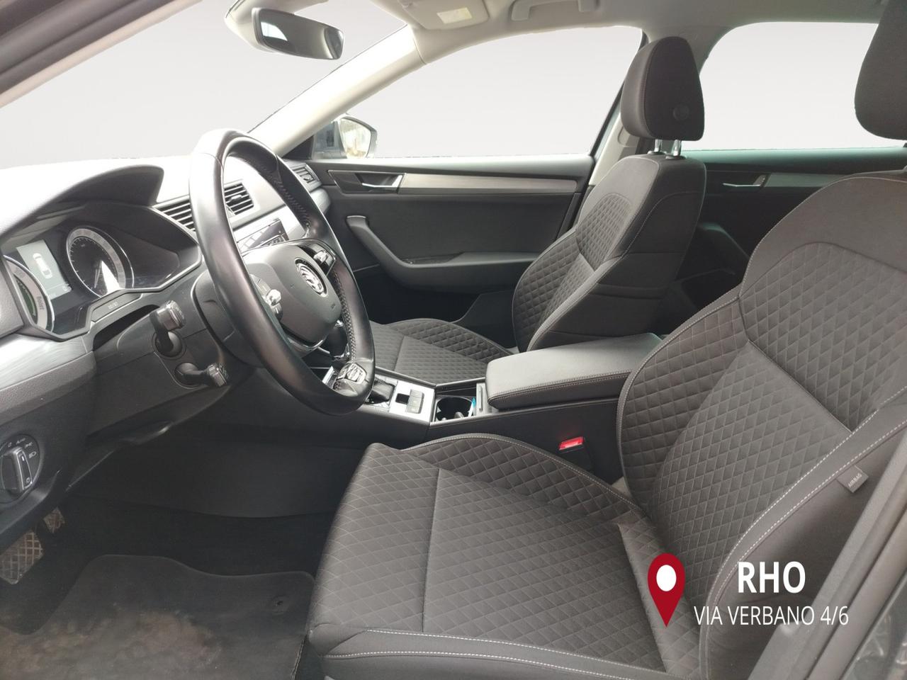 Skoda Superb iV Wagon Superb Wagon iV 1.4 tsi phev Executive dsg