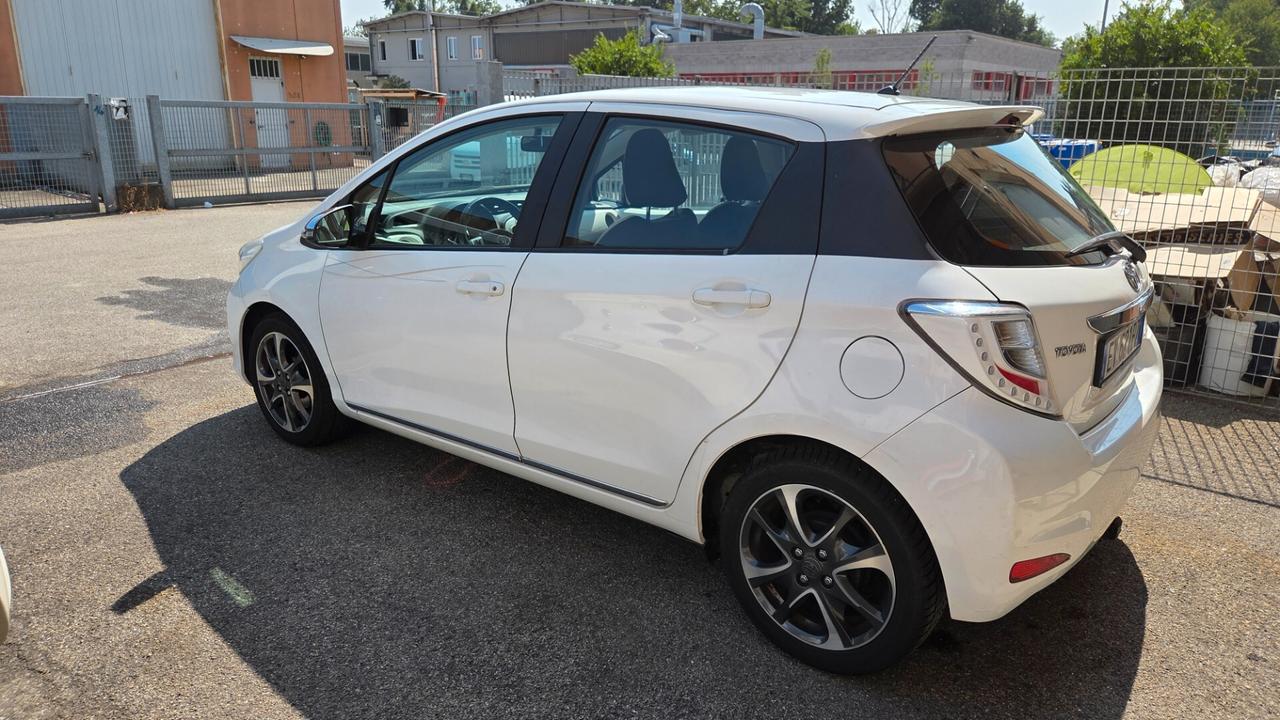 Toyota Yaris 1.3 5 porte Trend unico proprietario