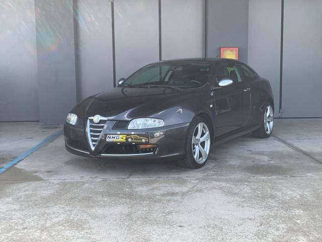 ALFA ROMEO GT 1.9 JTDM 16V Distinctive Q2