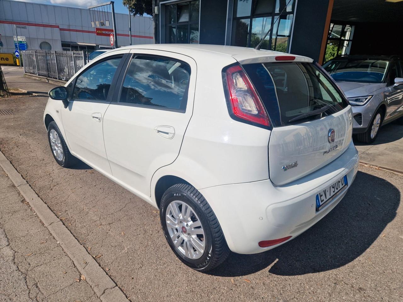 Fiat Punto 1.4 8V 5 porte Natural Power Dynamic