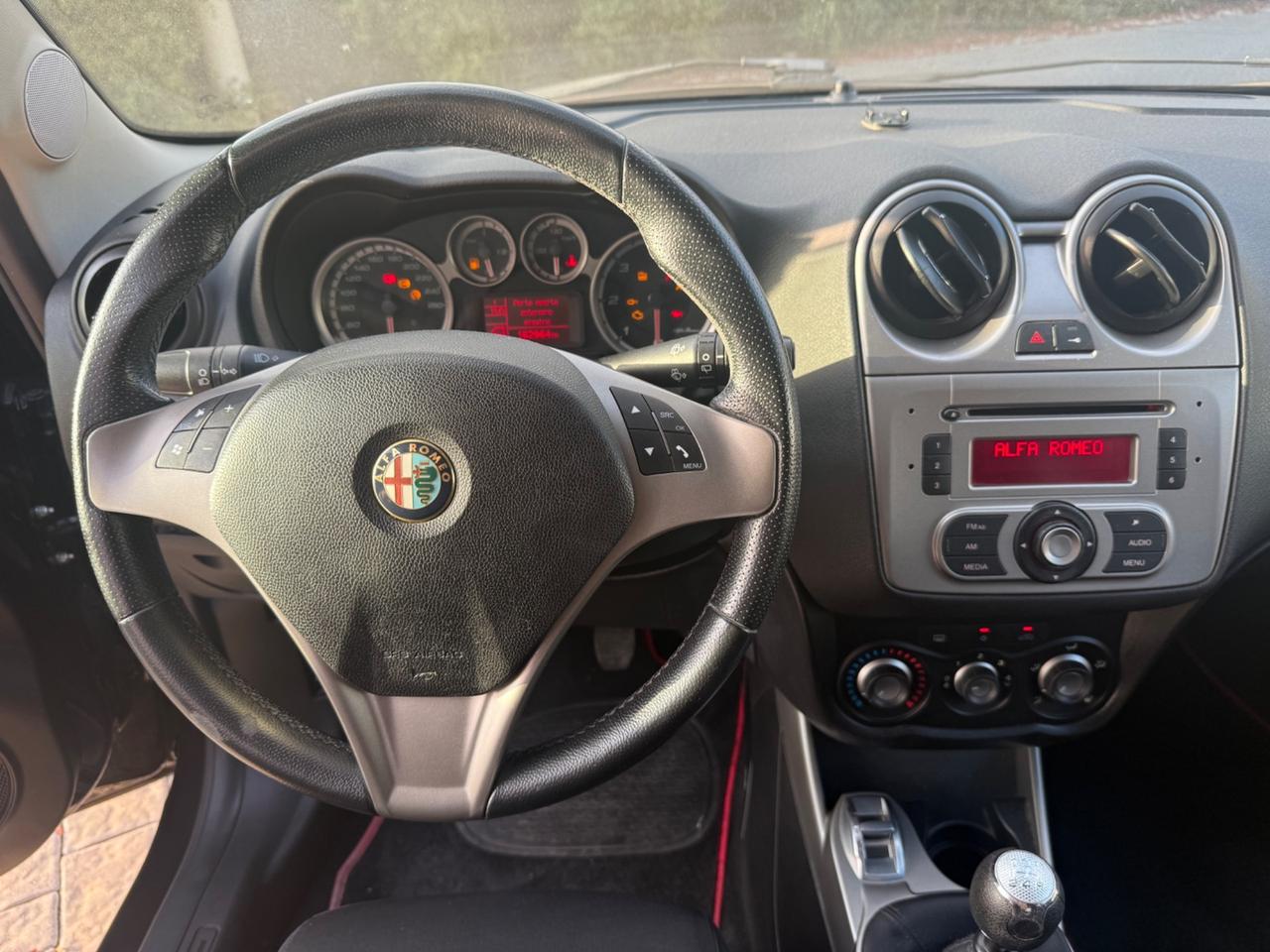 Alfa Romeo MiTo 1.3 JTDm-2 95 CV S&S Distinctive Sport Pack