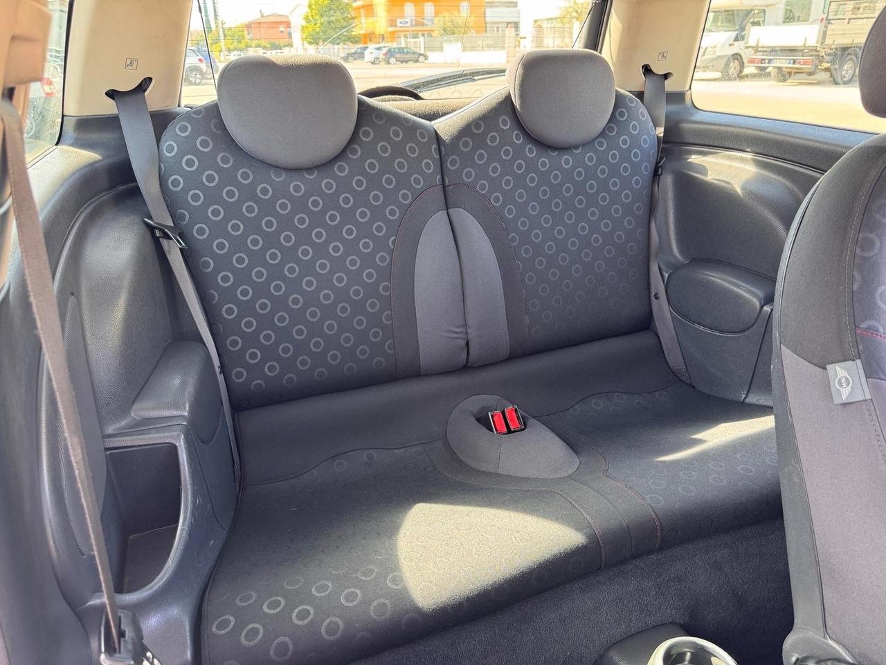 Mini 1.4 tdi One D Park Lane 149000 km