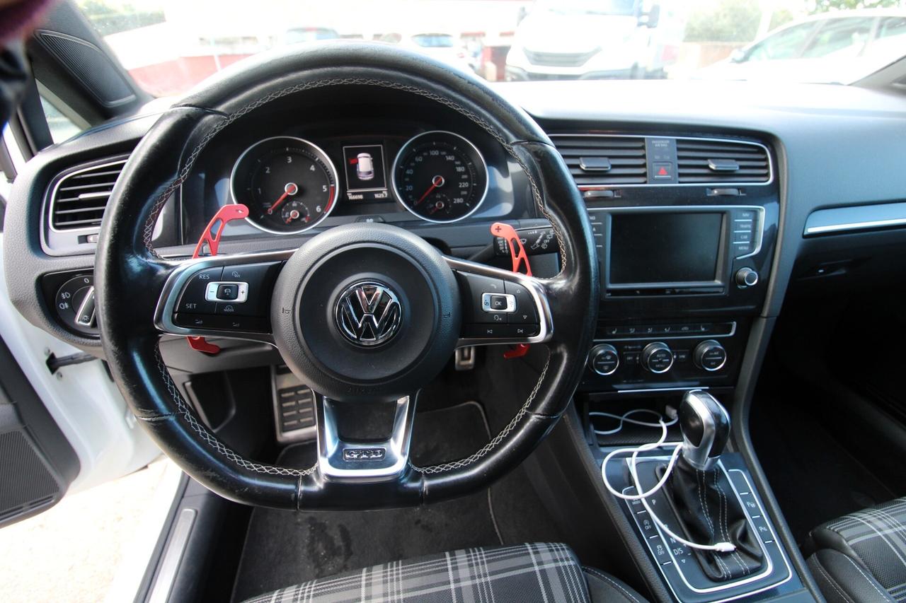 Volkswagen GOLF GTD BLUEMOTION TECHNOLOGY