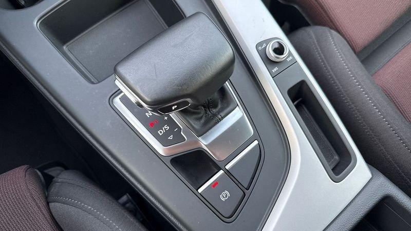 Audi A4 Avant 35 2.0 TDI mHEV 163cv Business S tronic