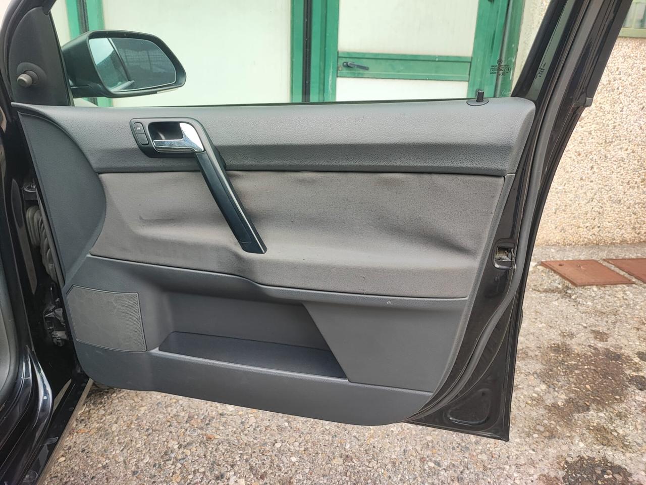 Volkswagen Polo 1.2 BENZINA NEOPATENTATI 5 PORTE 2005