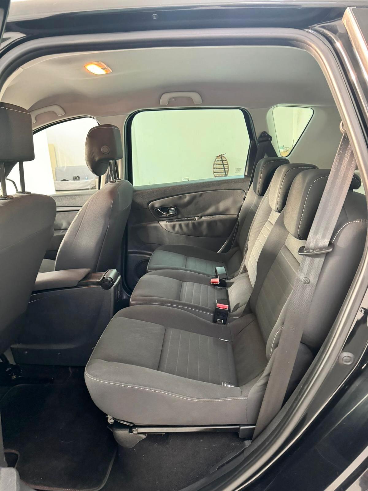 Renault Scenic Scénic dCi 110 CV EDC Limited