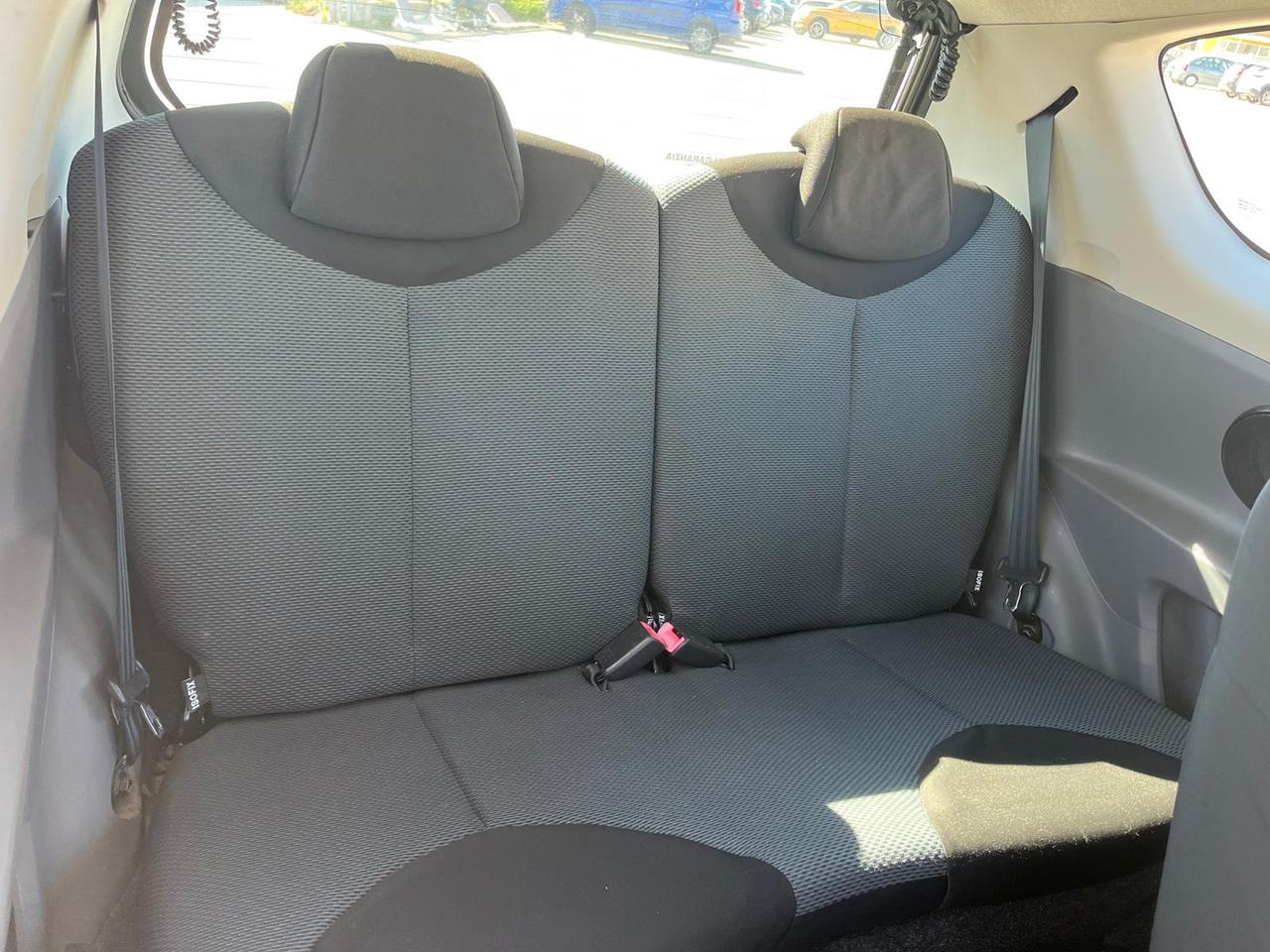 Toyota Aygo 1.0 12V VVT-i 3 porte 142000 KM