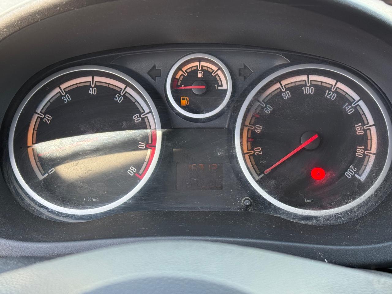 Opel Corsa 1.2 3 porte Club