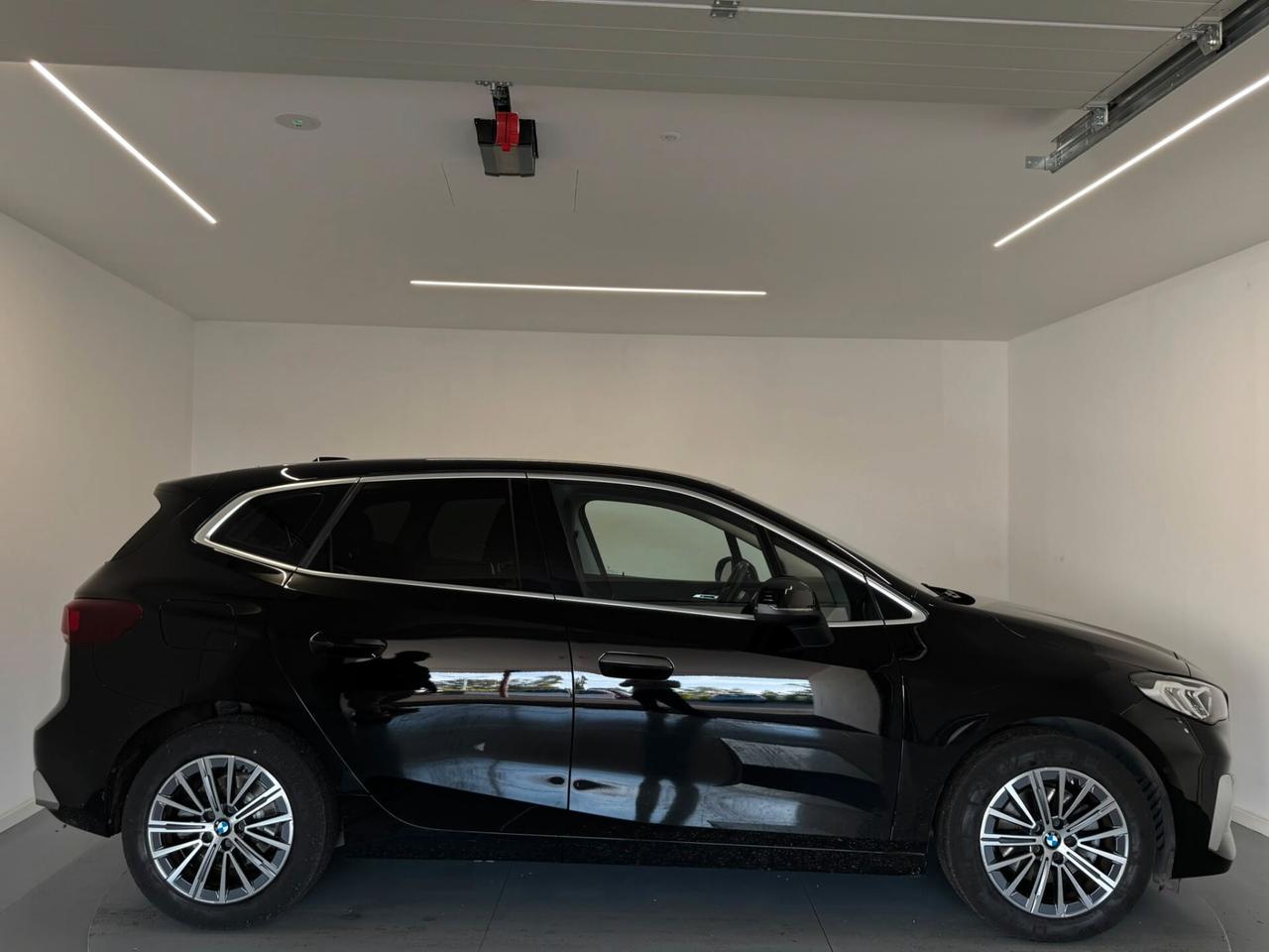 Bmw 2er Active Tourer 218d Luxury