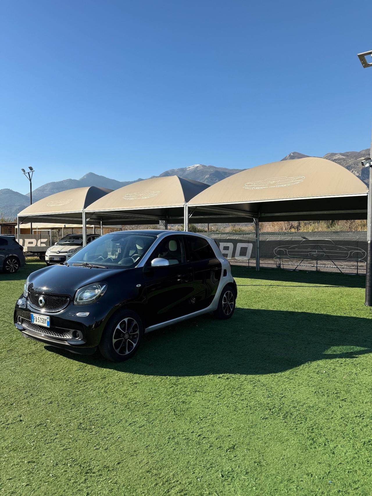 Smart ForFour 70cv 1.0 Passion AUTOMATICA DOPPIO TETTO PANORAMICO