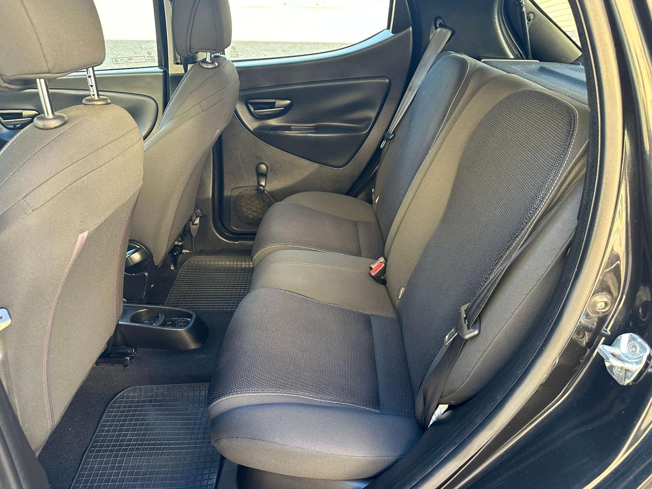 Lancia Ypsilon 1.2 69 CV 5 porte Platinum