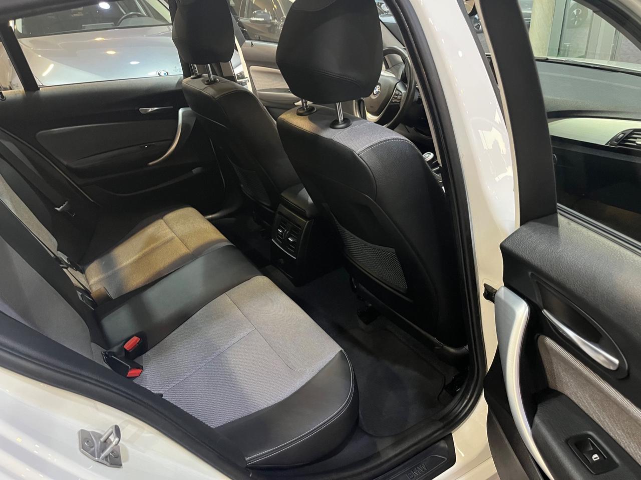 Bmw 118 118d 5p. Unique