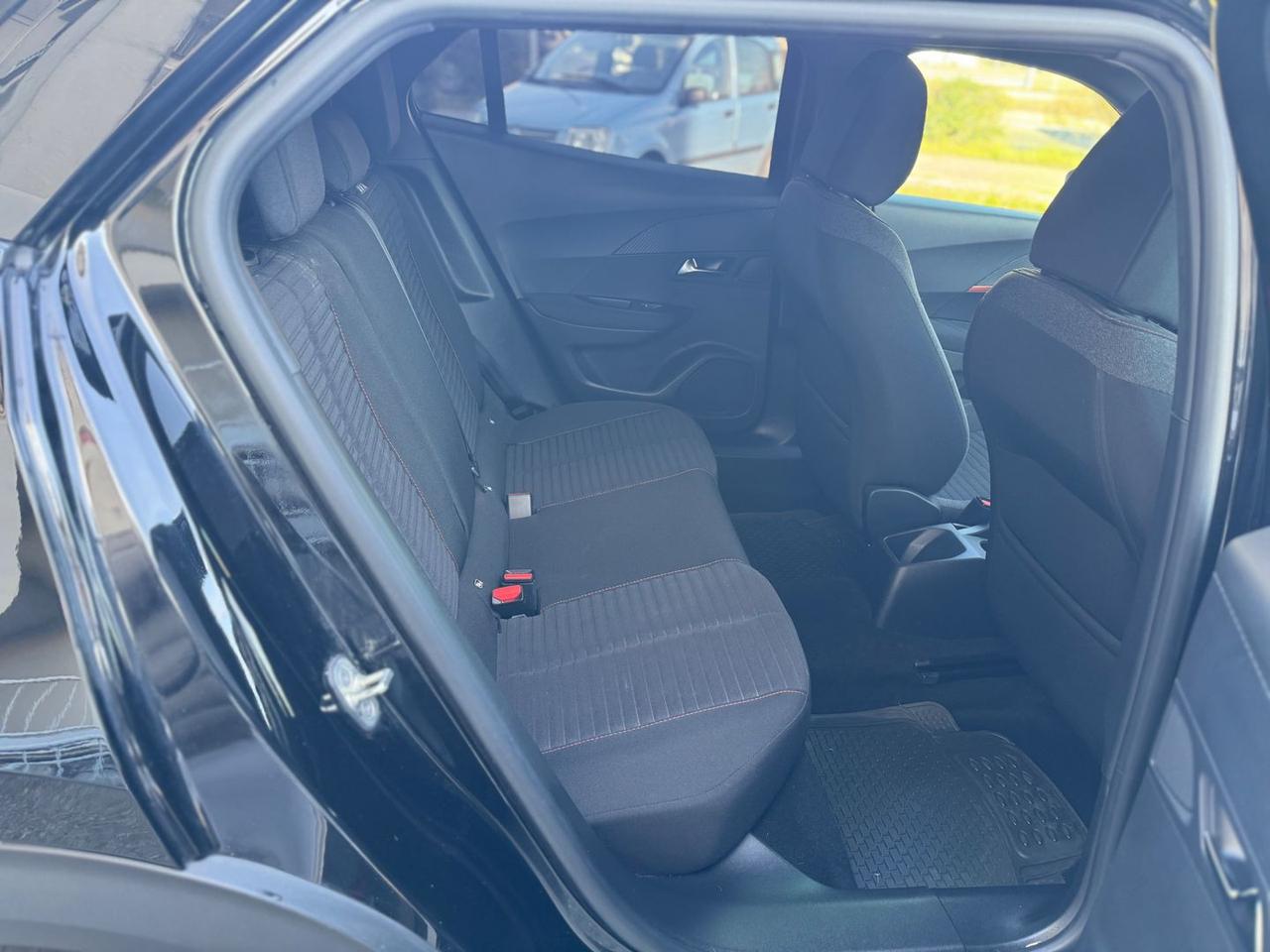 Peugeot 2008 Active Pack 1.2 PureTech 100 #8148