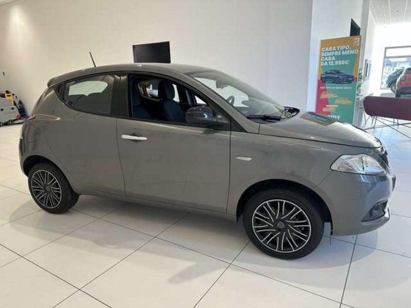 Lancia Ypsilon 1.0 firefly hybrid Oro s