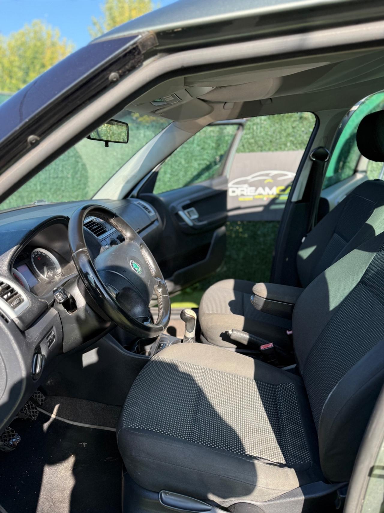 Skoda ROOMSTER 1.4 BENZINA 170000KM NEOPATENTATI