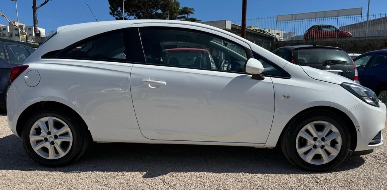 Opel Corsa 1.2 Coupé