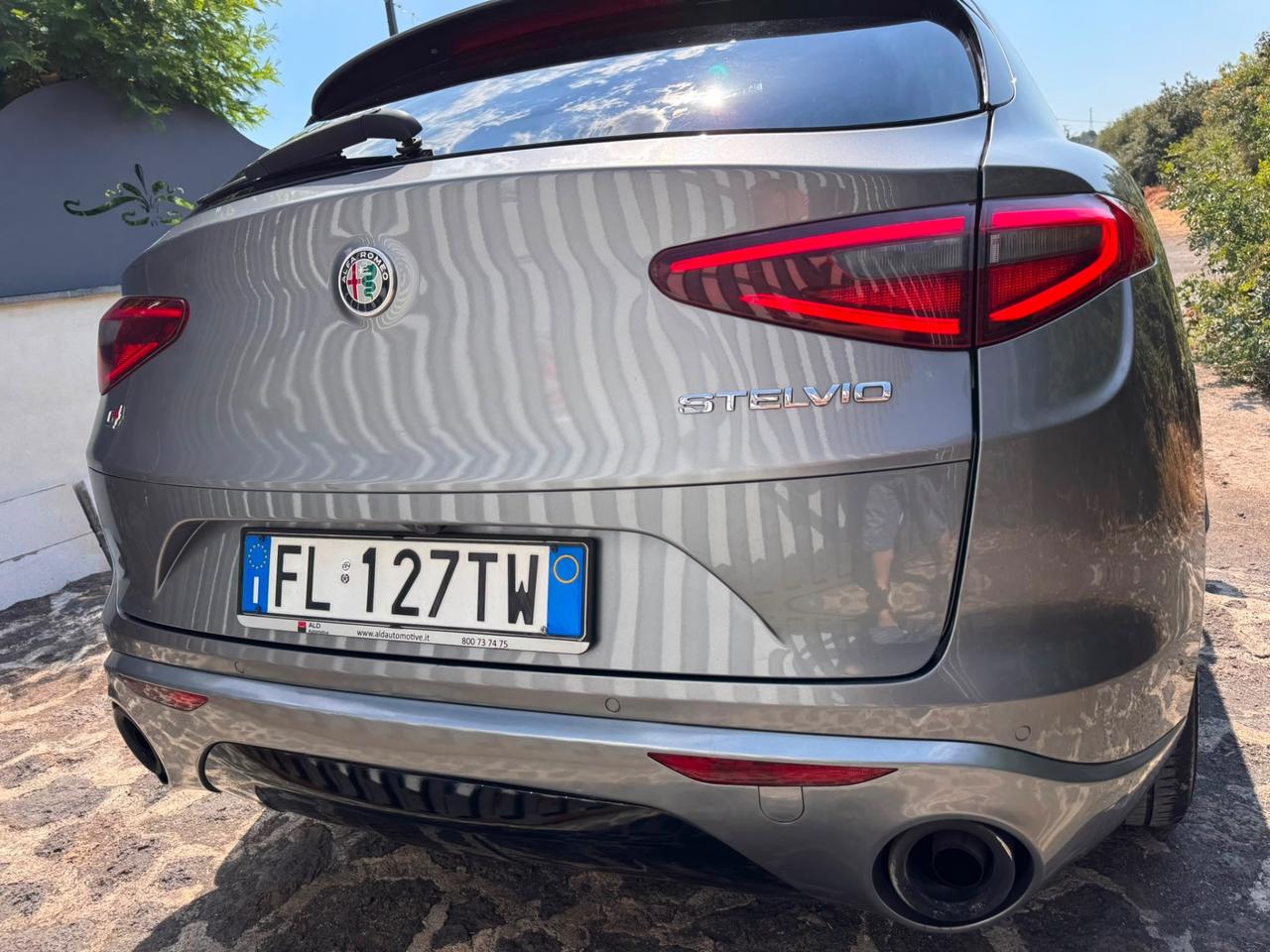 alfa romeo stelvio 2.0 turbo benzina 280cv aceto permuta